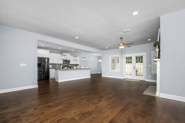 2535 Bridgeway St, Murfreesboro, TN 37128