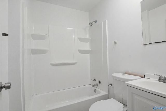 3904 Kenwood Drive NW, Huntsville, AL 35810