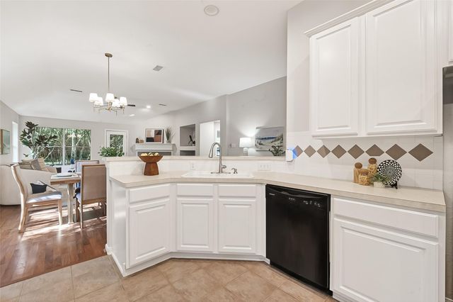 87 N Auburn Path Circle Drive, The Woodlands, TX 77382