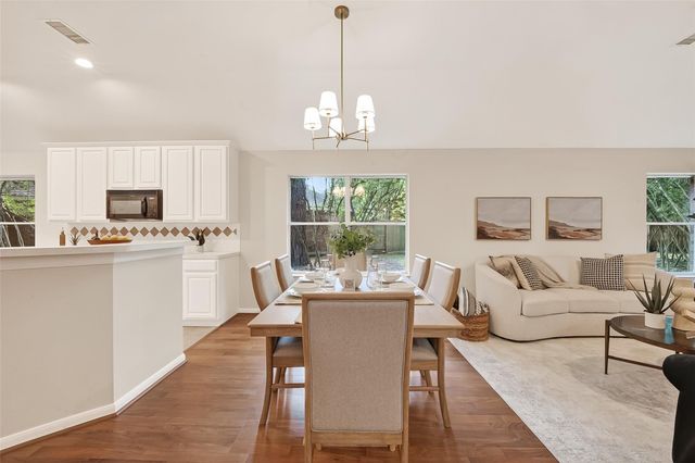 87 N Auburn Path Circle Drive, The Woodlands, TX 77382