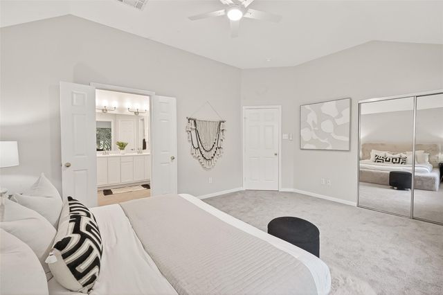87 N Auburn Path Circle Drive, The Woodlands, TX 77382