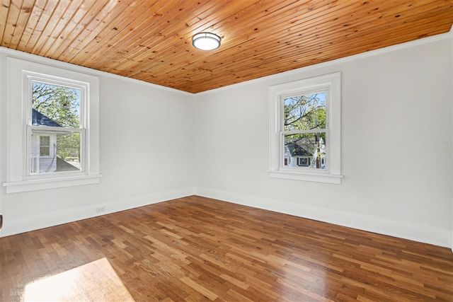 1227 Reycraft Drive, Kalamazoo, MI 49001