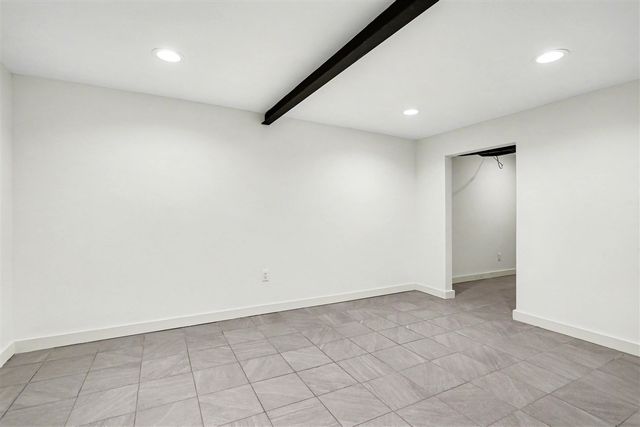 1227 Reycraft Drive, Kalamazoo, MI 49001