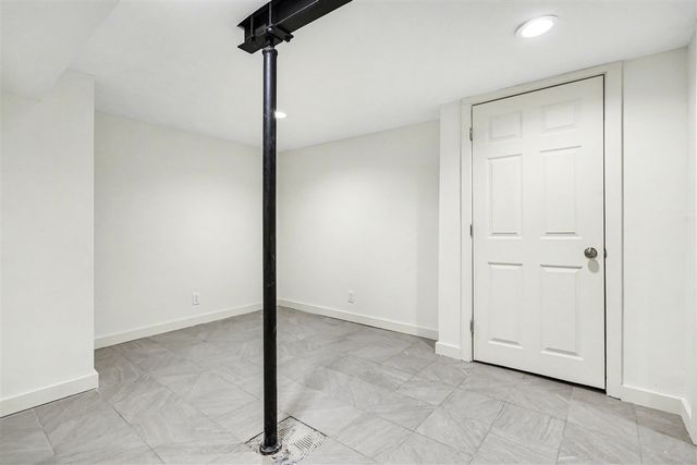 1227 Reycraft Drive, Kalamazoo, MI 49001