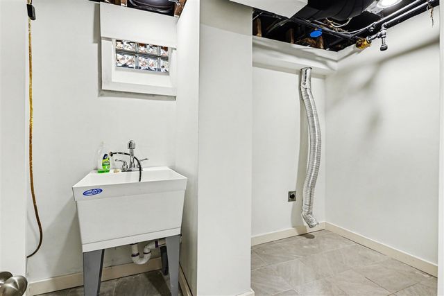 1227 Reycraft Drive, Kalamazoo, MI 49001