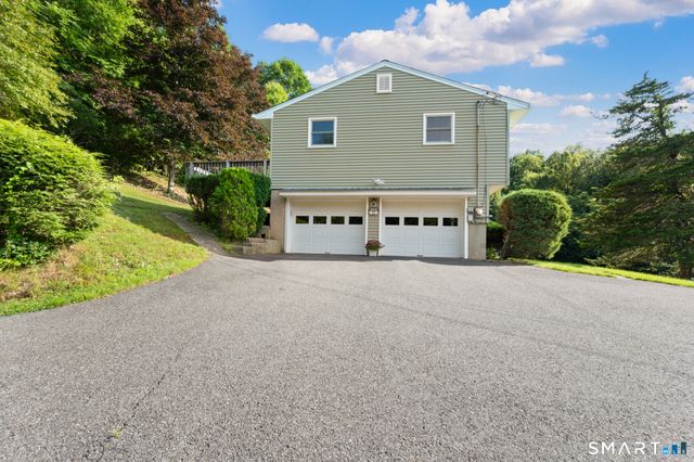 272 Peter Road, Southbury, CT 06488