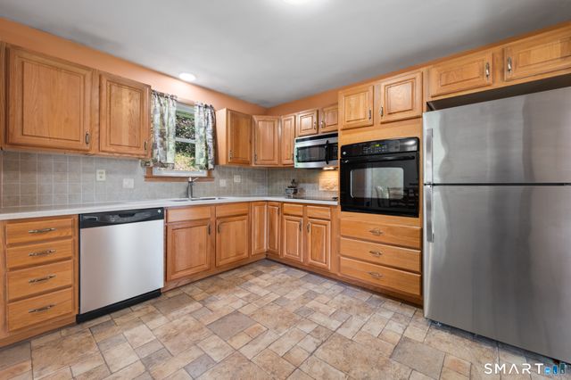 272 Peter Road, Southbury, CT 06488