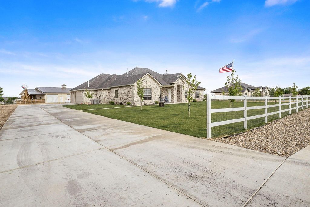 26150 Newton Road, Canyon, TX 79015