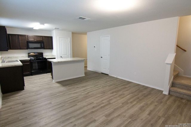 10610 Apple Pie Road, San Antonio, TX 78224