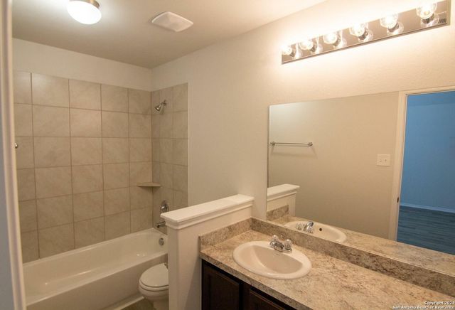 10610 Apple Pie Road, San Antonio, TX 78224
