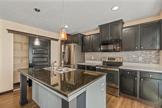 3856 S Tanager LANE, Billings, MT 59102