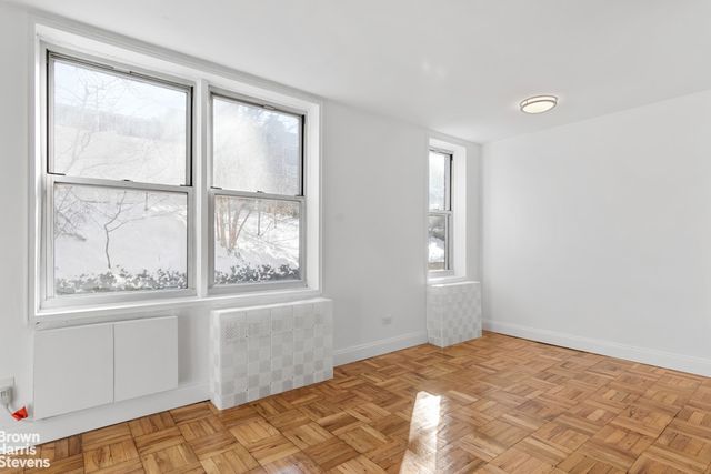 5015 39th St Apt 1F, New York City, NY 11104