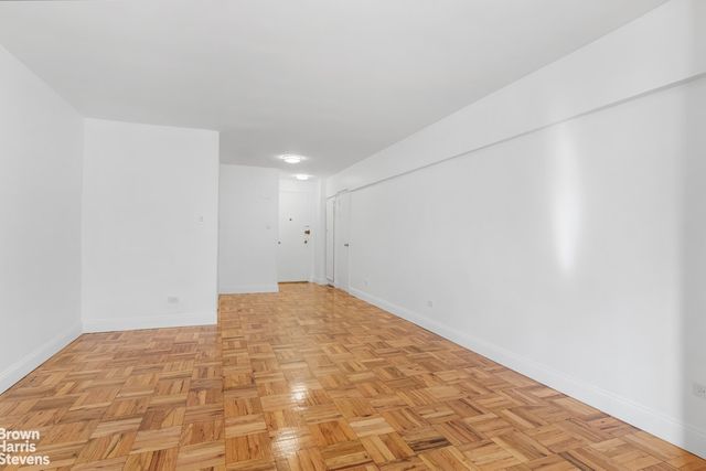 5015 39th St Apt 1F, New York City, NY 11104