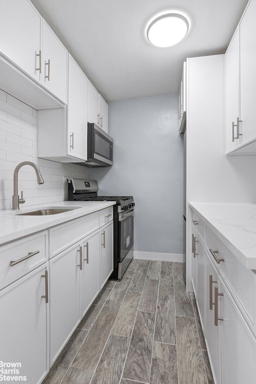 5015 39th St Apt 1F, New York City, NY 11104