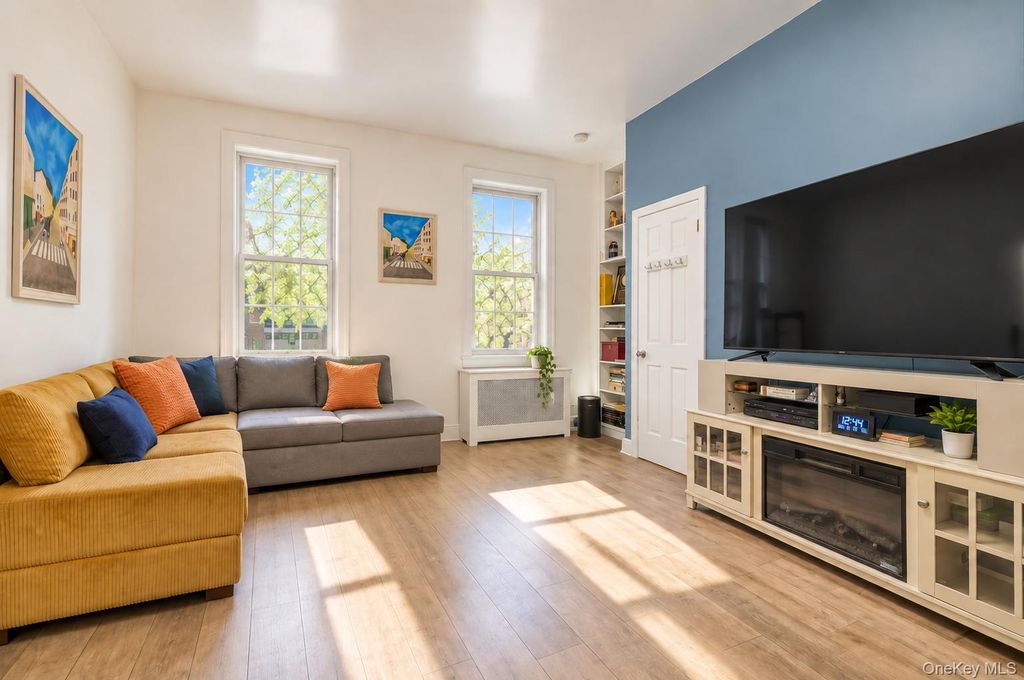 115-25 Metropolitan Avenue 224, Kew Gardens, NY 11418 — photo 3