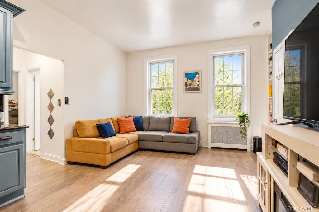 115-25 Metropolitan Avenue 224, Kew Gardens, NY 11418 — photo 4