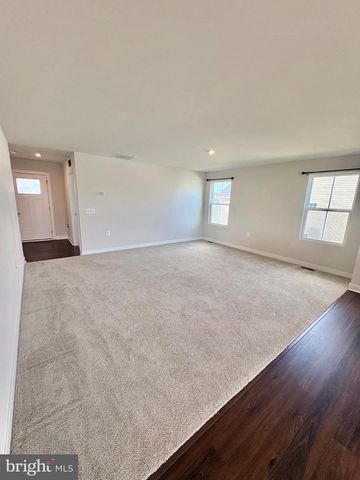 73 PERSPECTIVE PL, Hedgesville, WV 25427