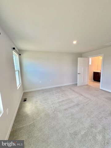 73 PERSPECTIVE PL, Hedgesville, WV 25427
