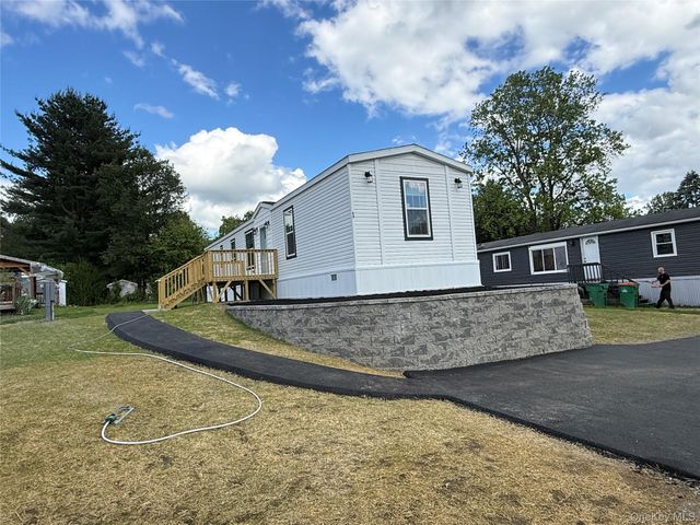 69 View Drive, Pleasant Valley, NY 12569