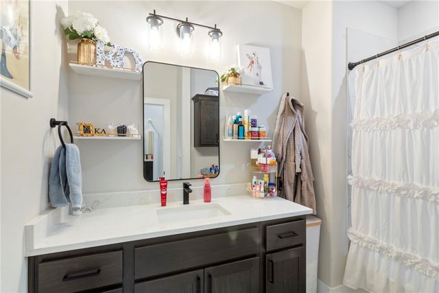 4066 Gunner Trail, College Station, TX 77845