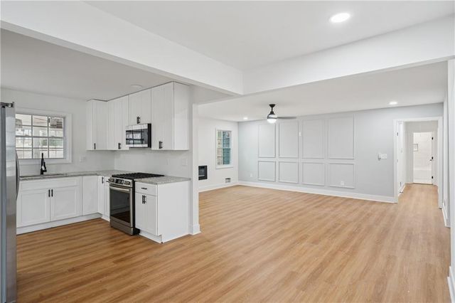 810 Winnbrook Drive, Dacula, GA 30019