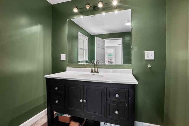 10 Mount Zion Road NW, Lancaster, OH 43130