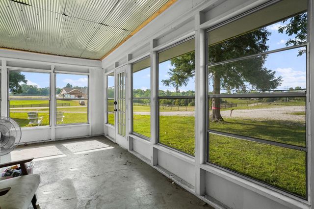 10 Mount Zion Road NW, Lancaster, OH 43130