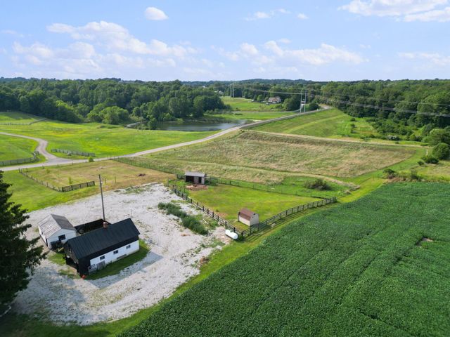 10 Mount Zion Road NW, Lancaster, OH 43130