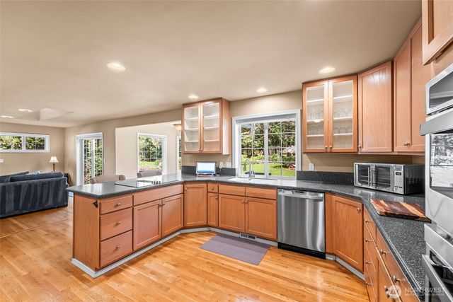 2016 Golden Maples Court NW, Olympia, WA 98502