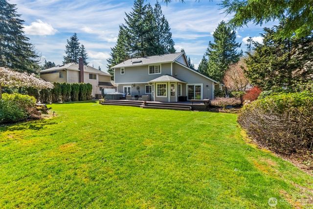 2016 Golden Maples Court NW, Olympia, WA 98502