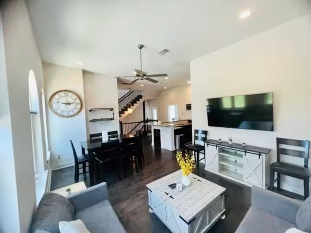 1518 Tarley Street, Houston, TX 77009