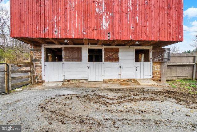 12982 GLEN VALLEY RD, Glen Rock, PA 17327