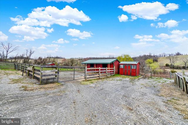 12982 GLEN VALLEY RD, Glen Rock, PA 17327