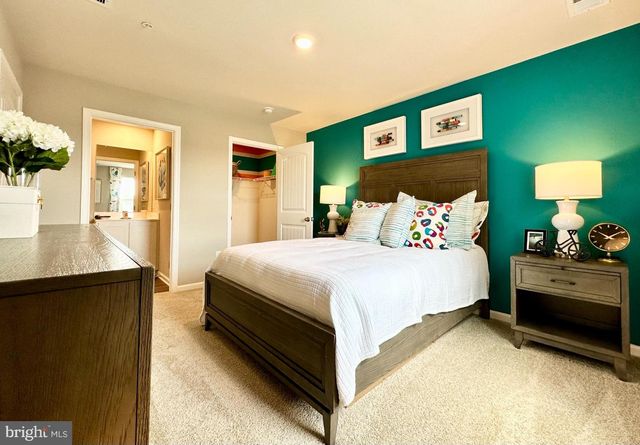 1305 FAIRVIEW LN, Salisbury, MD 21801