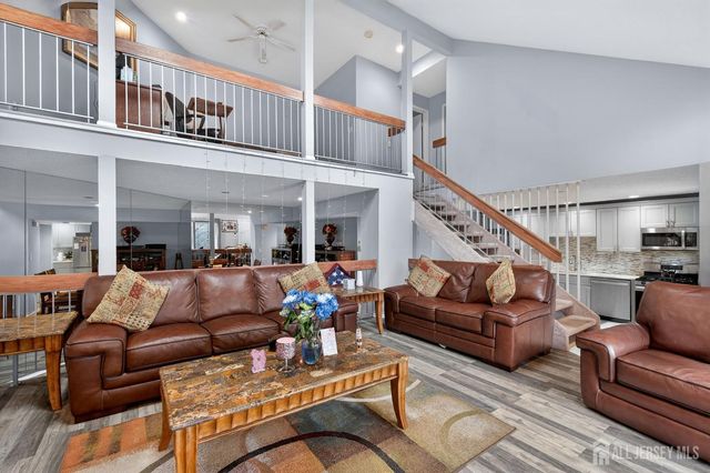 99 Kelly Drive, Edison, NJ 08820