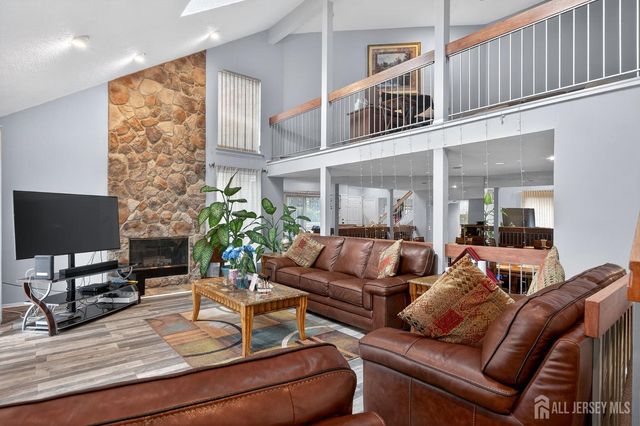 99 Kelly Drive, Edison, NJ 08820