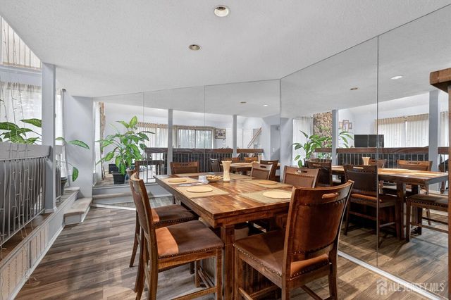 99 Kelly Drive, Edison, NJ 08820