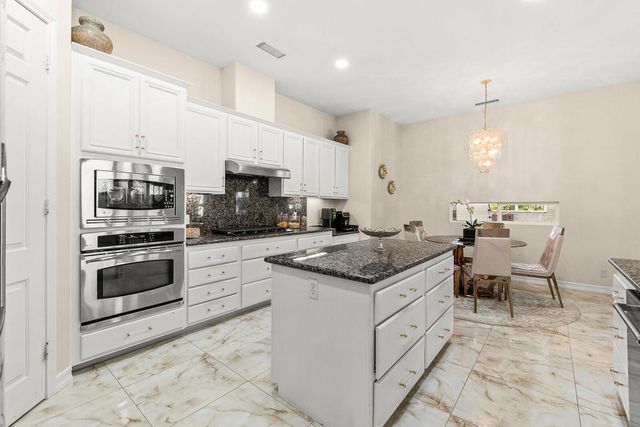 46211 Roadrunner Lane, La Quinta, CA 92253