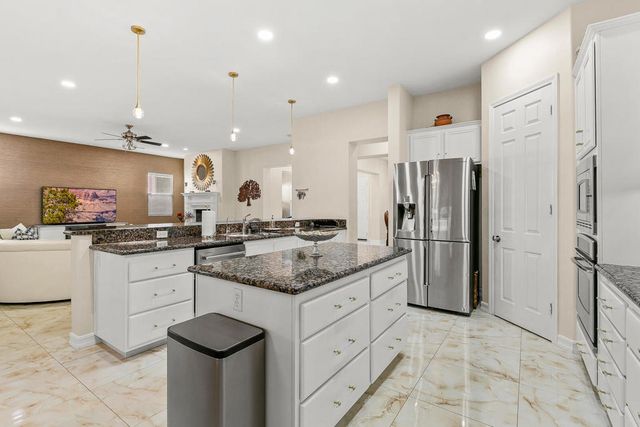 46211 Roadrunner Lane, La Quinta, CA 92253