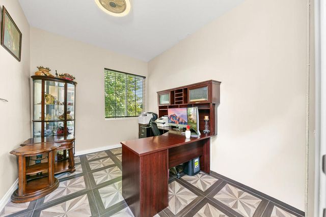 46211 Roadrunner Lane, La Quinta, CA 92253