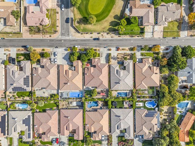 46211 Roadrunner Lane, La Quinta, CA 92253