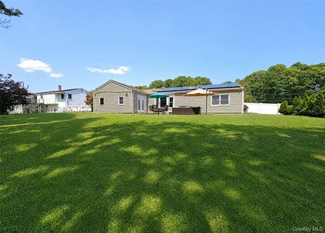 4476 Express Drive S, Ronkonkoma, NY 11779