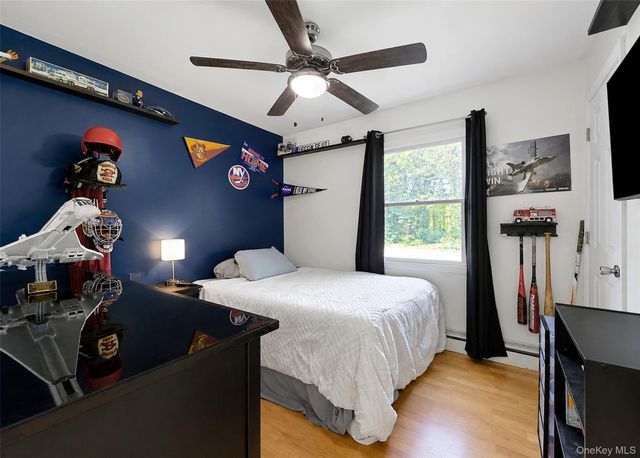 4476 Express Drive S, Ronkonkoma, NY 11779