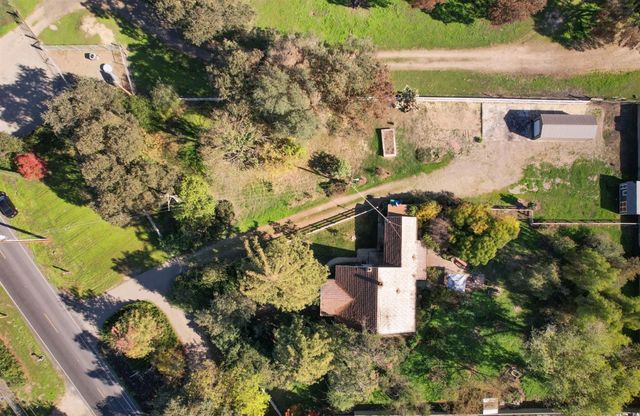 12718 Locke Rd, Lockeford, CA 95237