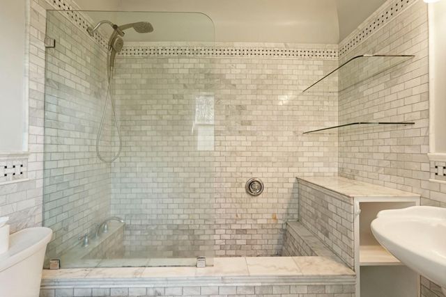 12718 Locke Rd, Lockeford, CA 95237