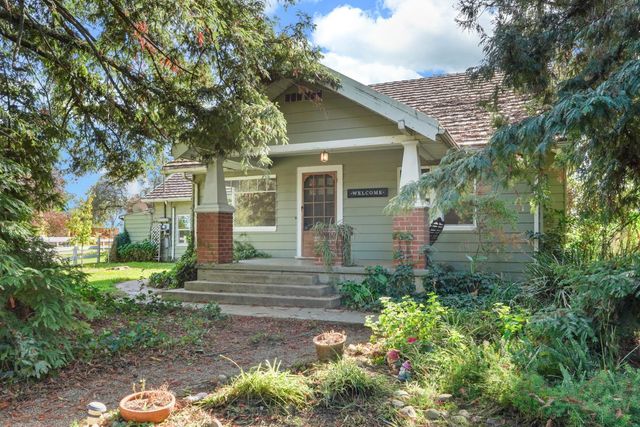 12718 Locke Rd, Lockeford, CA 95237