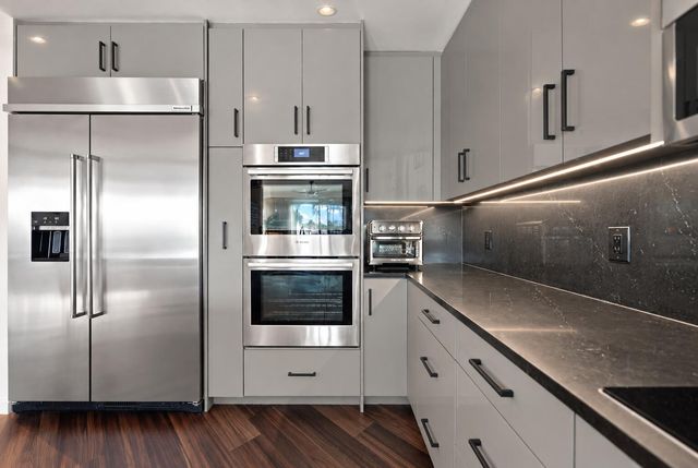516 HENDRICKS Isle 2C, Fort Lauderdale, FL 33301