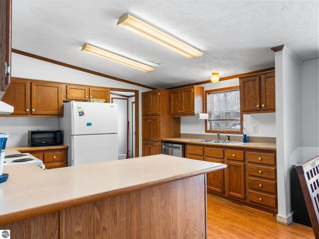 8127 Wood Road, Kingsley, MI 49649