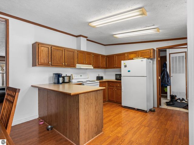 8127 Wood Road, Kingsley, MI 49649