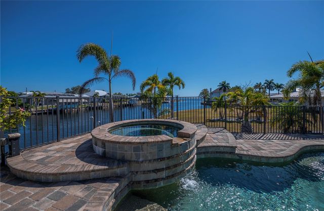 290 TAIT TERRACE SE, Port Charlotte, FL 33952